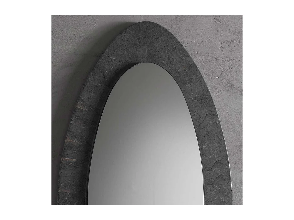 Grauer Flurspiegel mit Steinrahmen ovale Form
