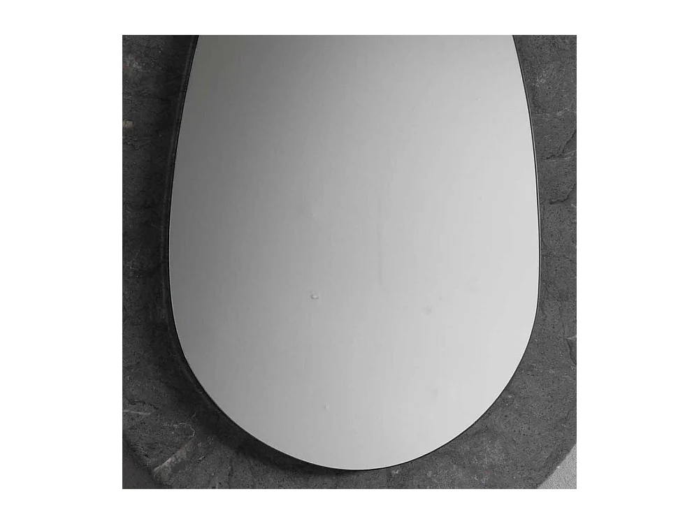 Grauer Flurspiegel mit Steinrahmen ovale Form