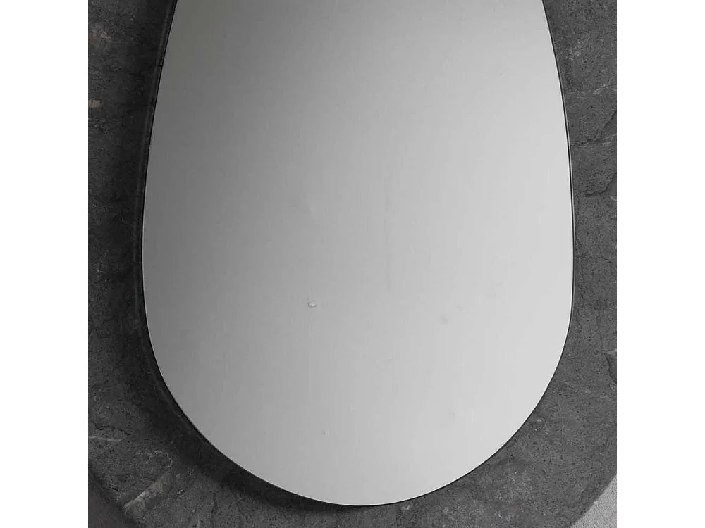Grauer Flurspiegel mit Steinrahmen ovale Form