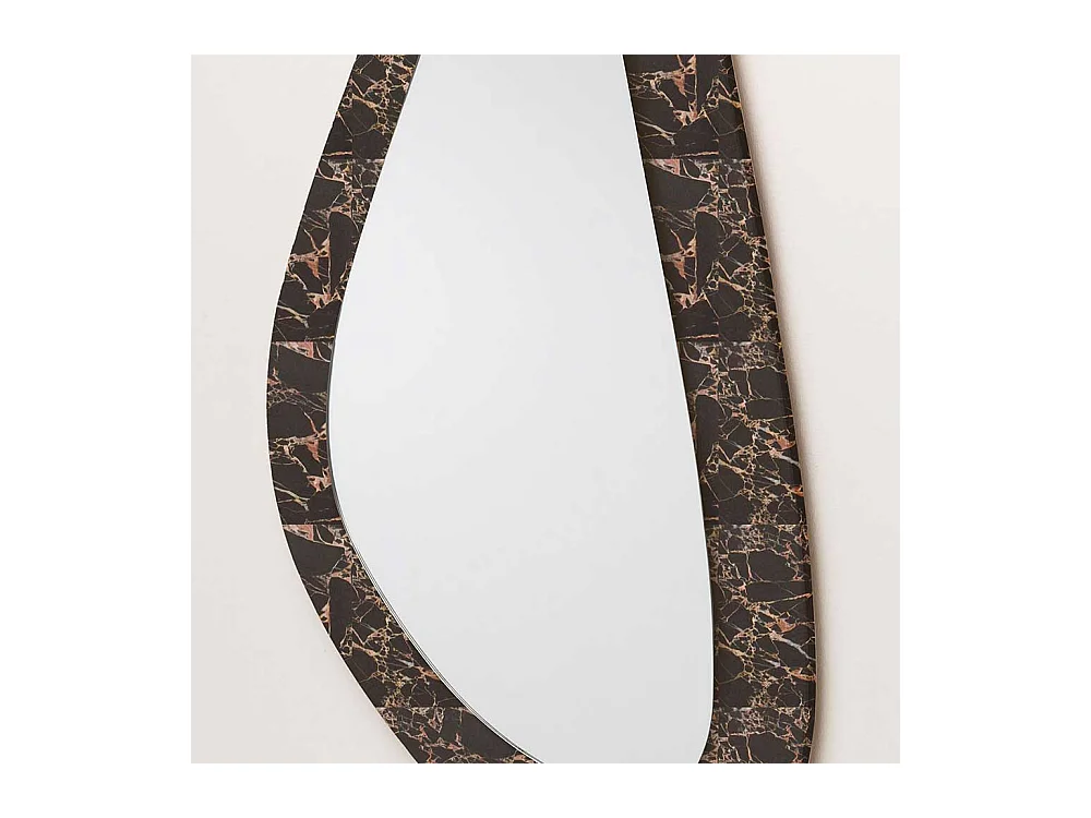 Wandspiegel mit Steinrahmen modern