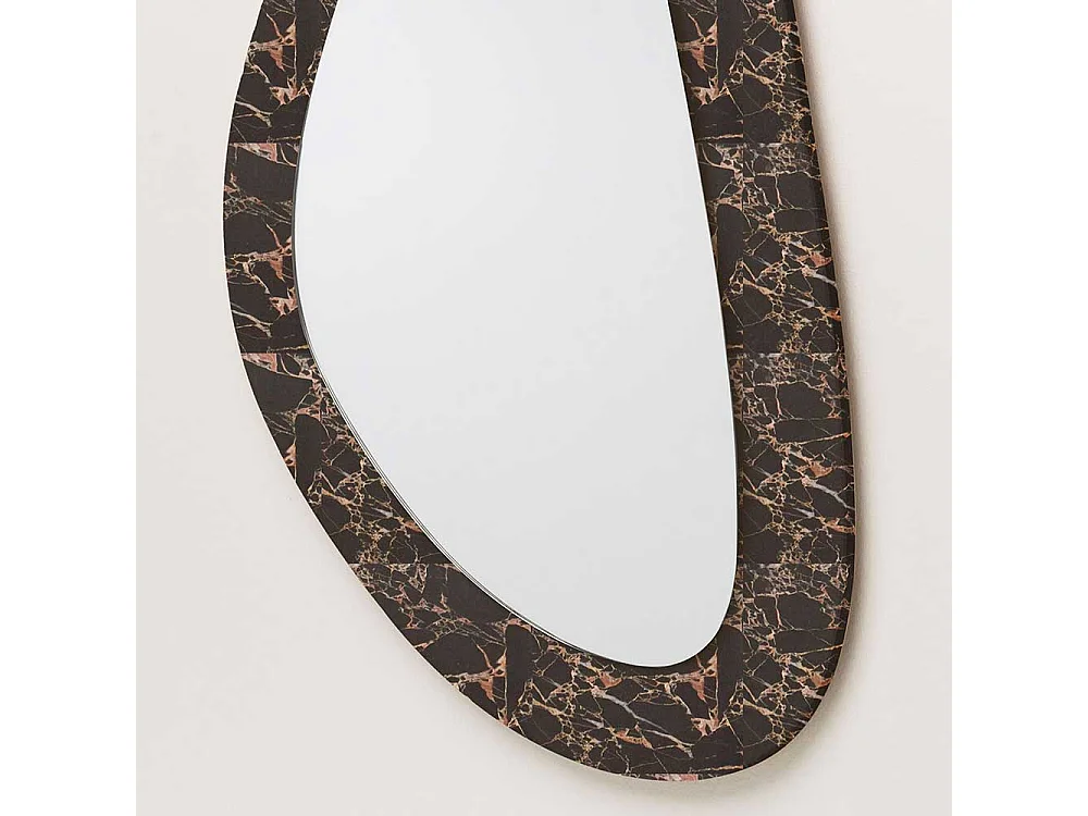 Wandspiegel mit Steinrahmen modern