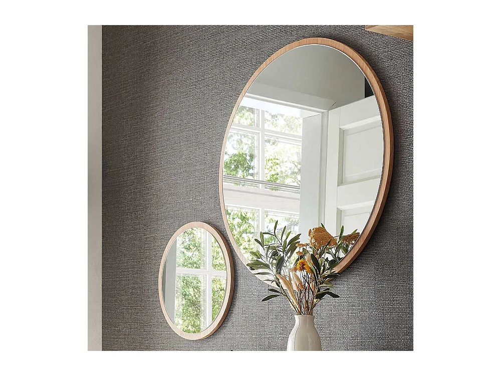 Moderner Wandspiegel mit Eiche Furnier Rahmen runder Form