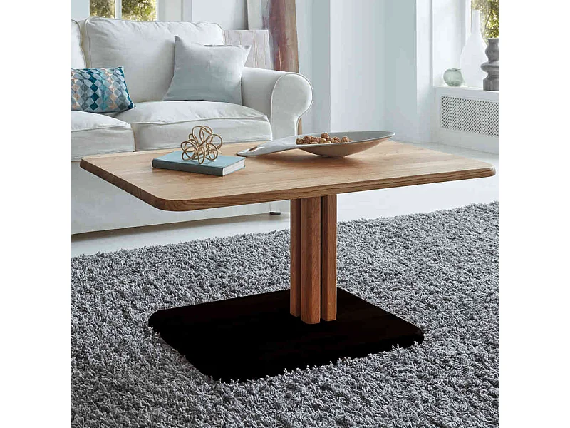 Couchtisch in Wildeichefarben Massivholzplatte