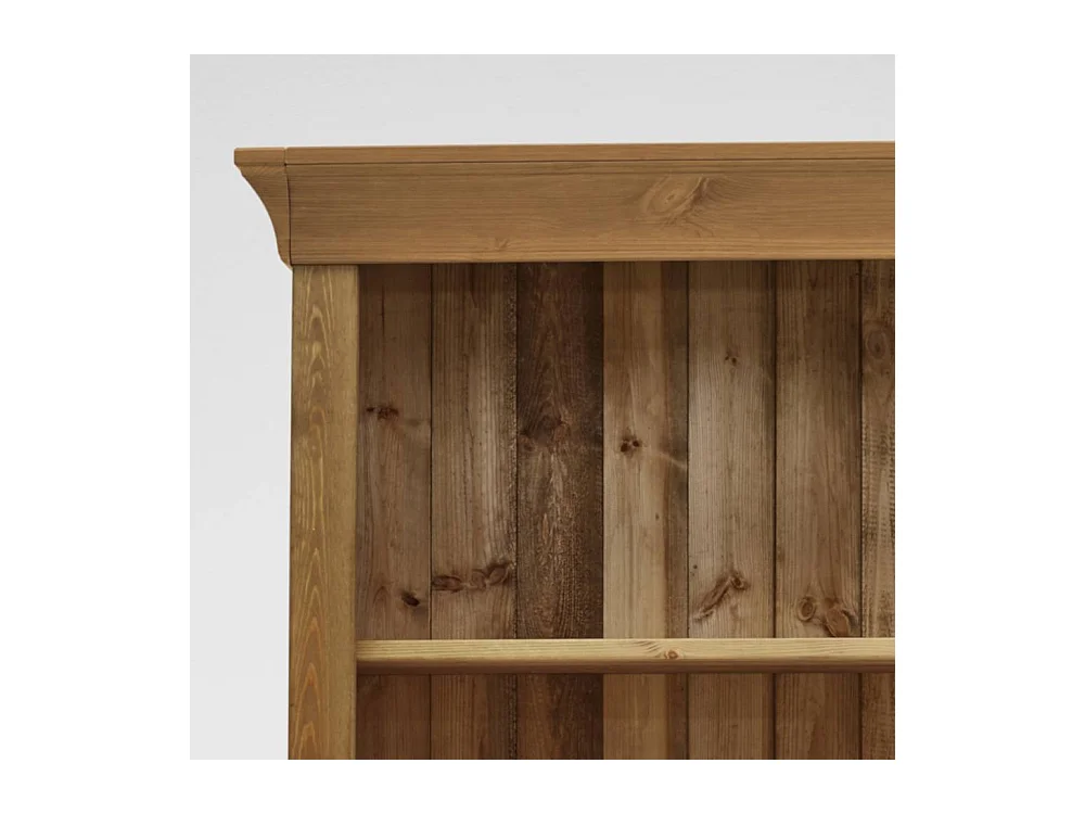 Landhaus Bücherregal aus Kiefer Massivholz gelaugt und geölt