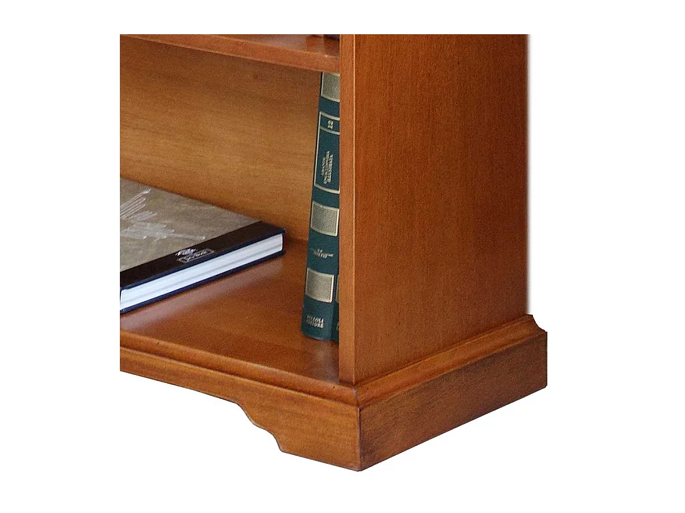 Klassisches Buchregal in Nussbaumfarben 92 cm hoch - 83 cm breit