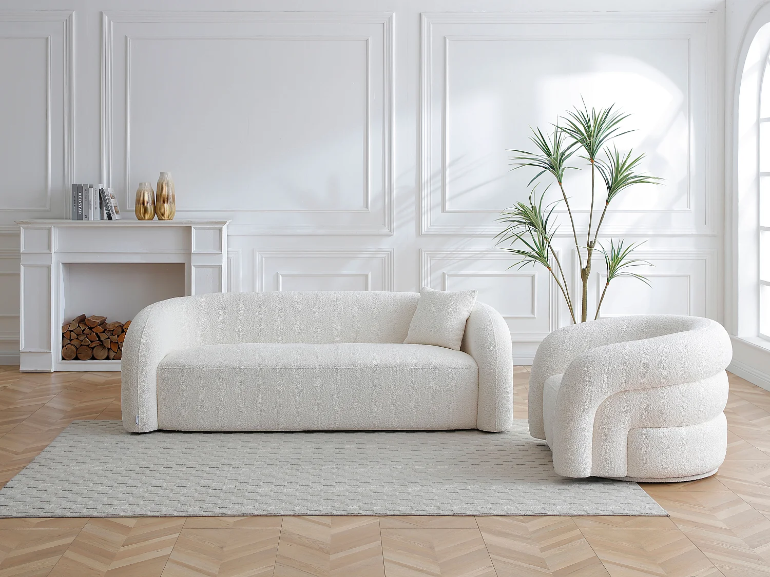 Driezits bank en fauteuil in witte bouclé stof LAPIOTA van Maison Céphy