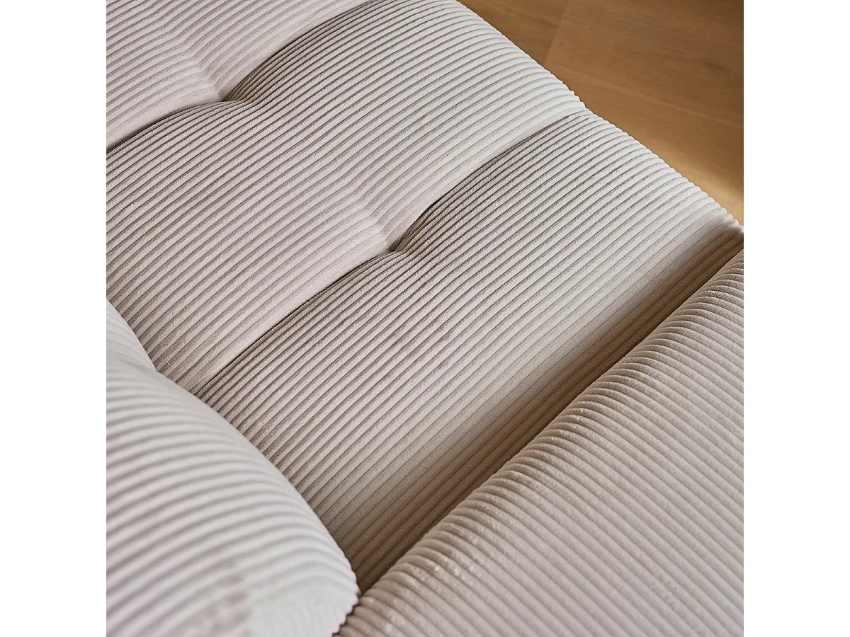 Sofá recto de 3 plazas de terciopelo color crudo