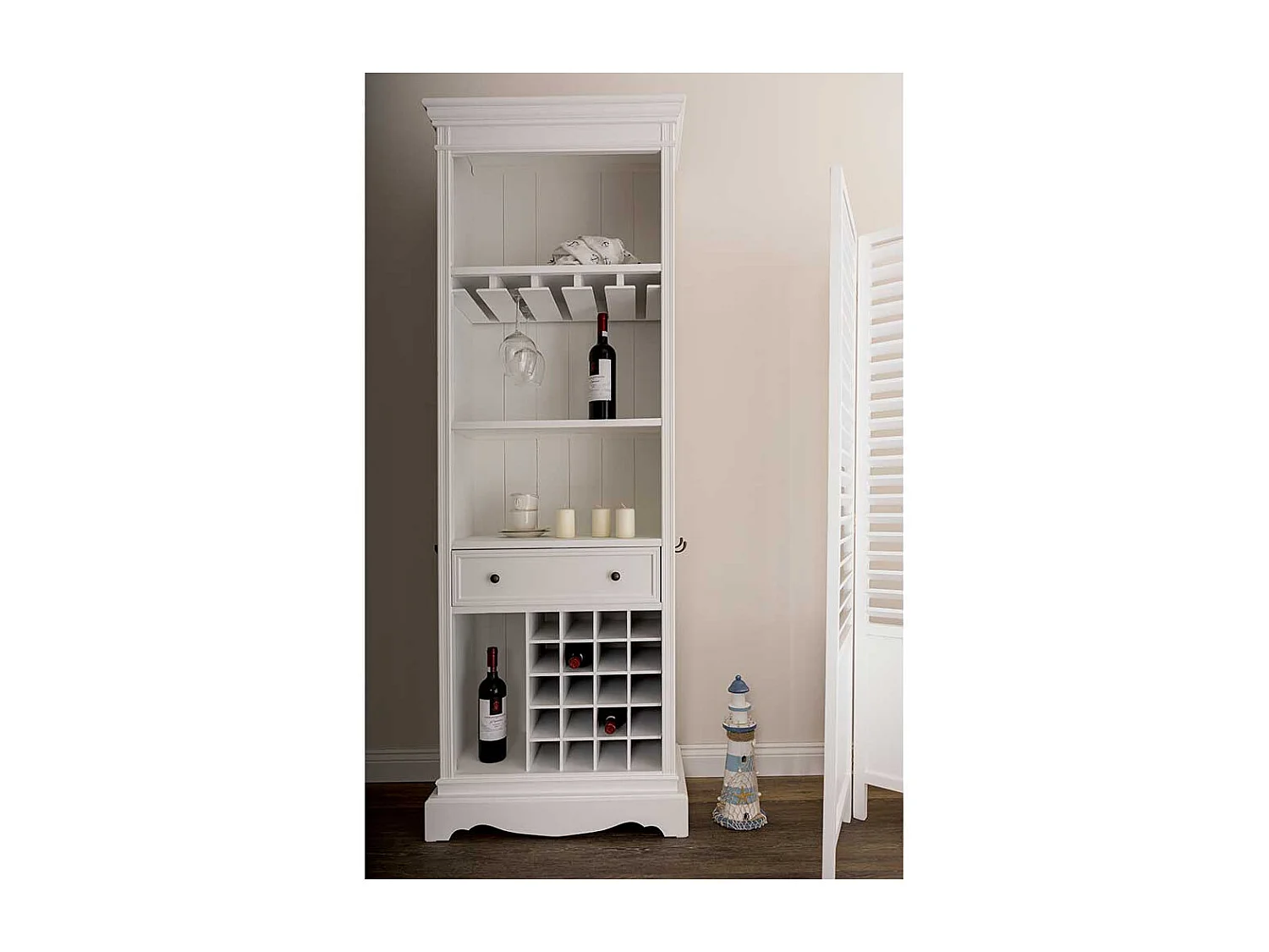 Küchenregal in Weiß mit Weinregal