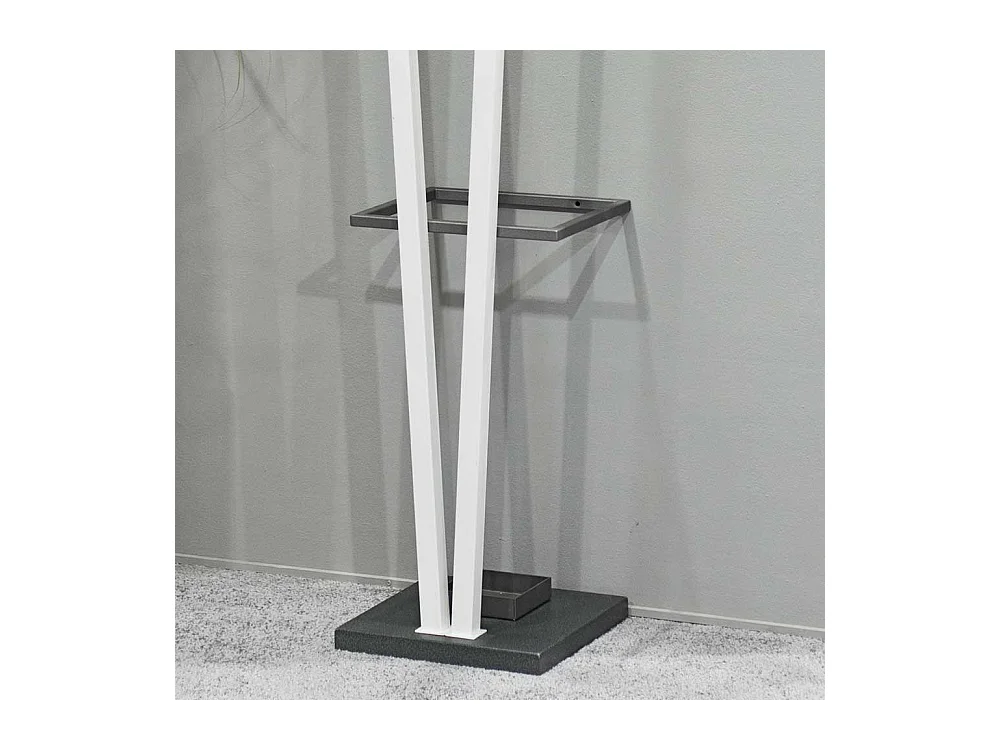 Garderobenständer in Weiß und Anthrazit modern