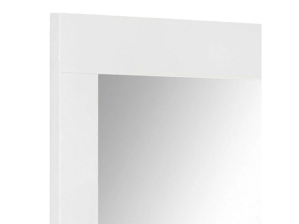Moderner Wandspiegel in Weiß mit Ablage