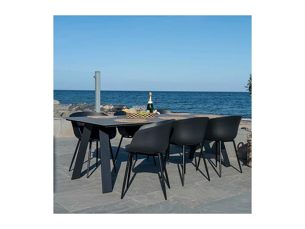 Wetterfester Gartentisch aus Kunststoff Vierfußgestell aus Metall