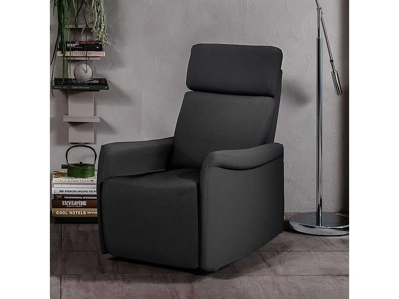 Relaxsessel aus Kunstleder mehrfach verstellbar