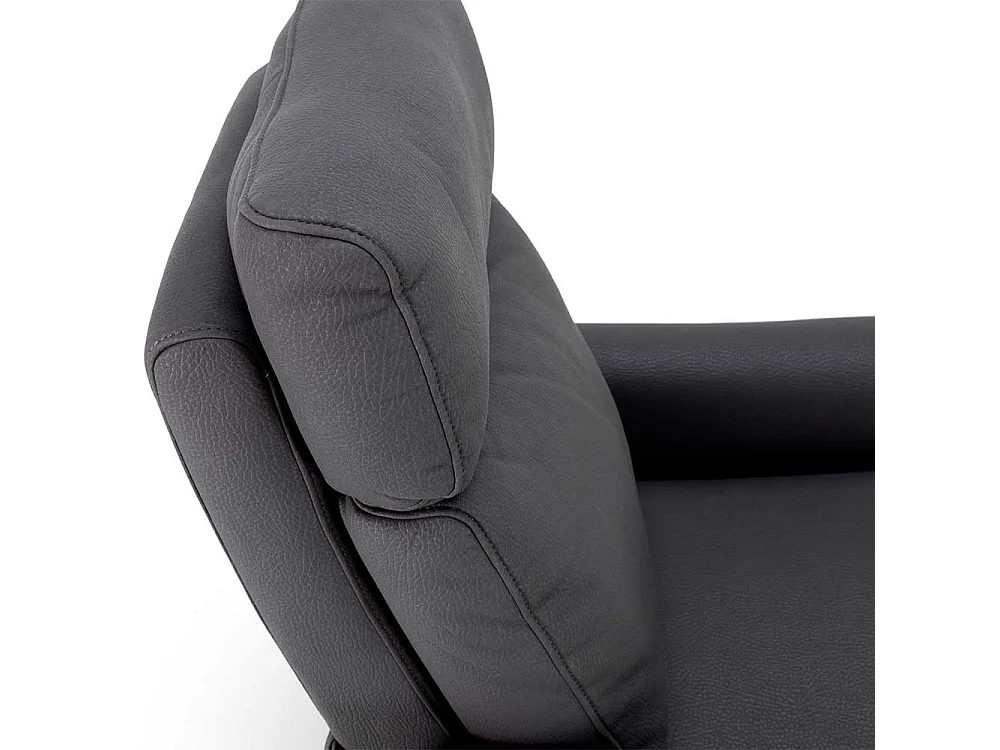 Relaxsessel aus Kunstleder mehrfach verstellbar