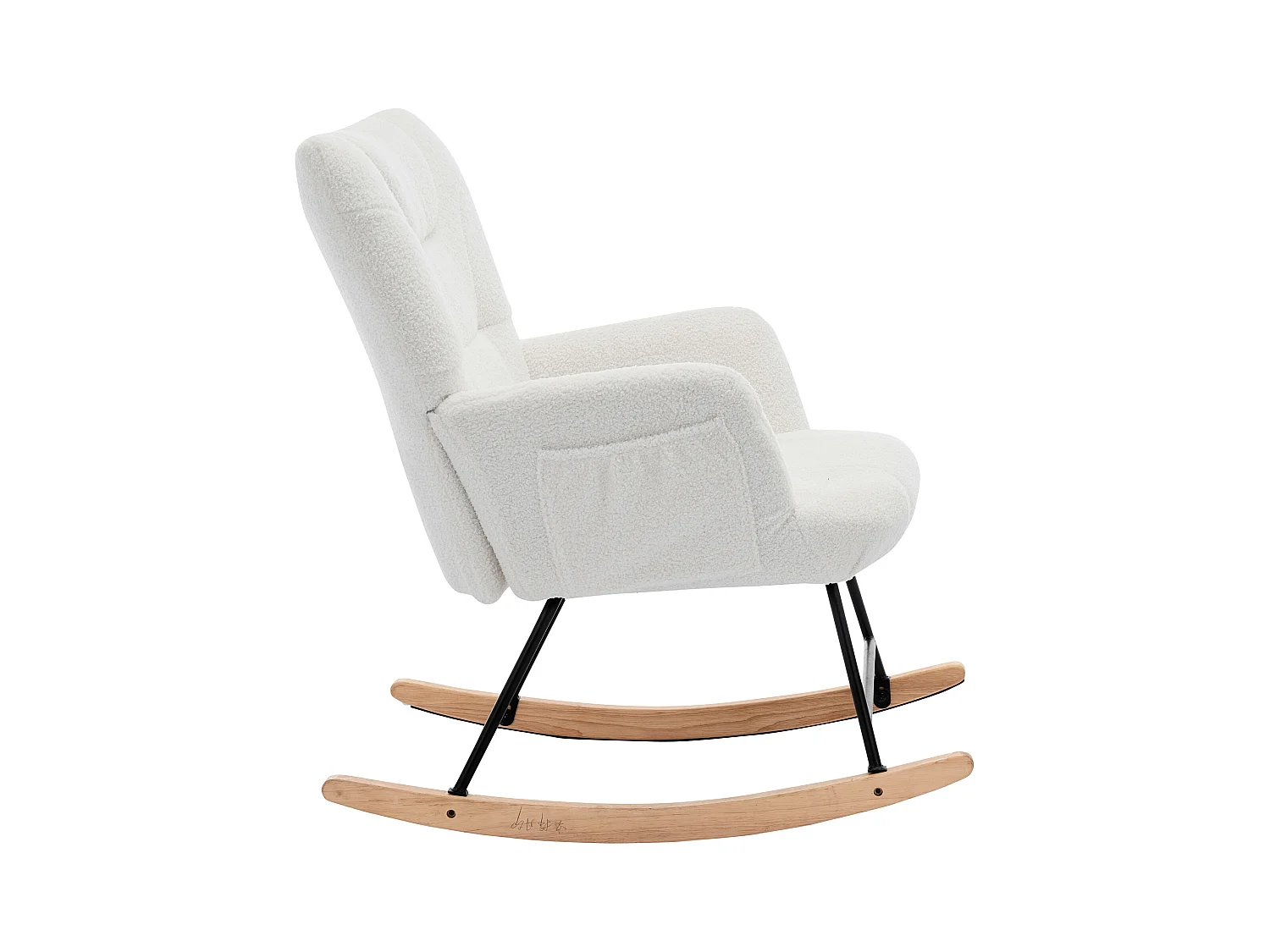Mecedora blanca con reposapiés y respaldo alto, base de madera, tela teddy