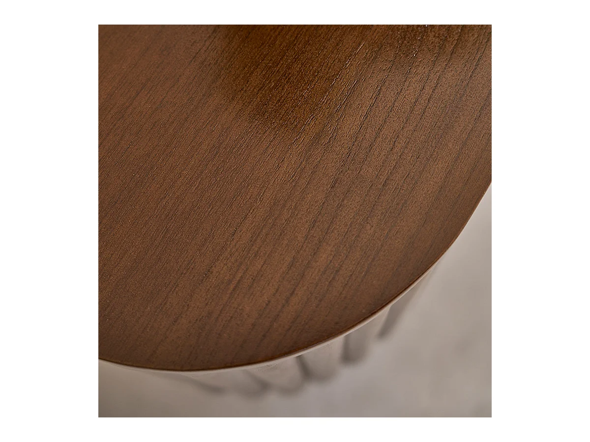 Mueble de TV suspendido de madera maciza con acabado nogal 140 cm