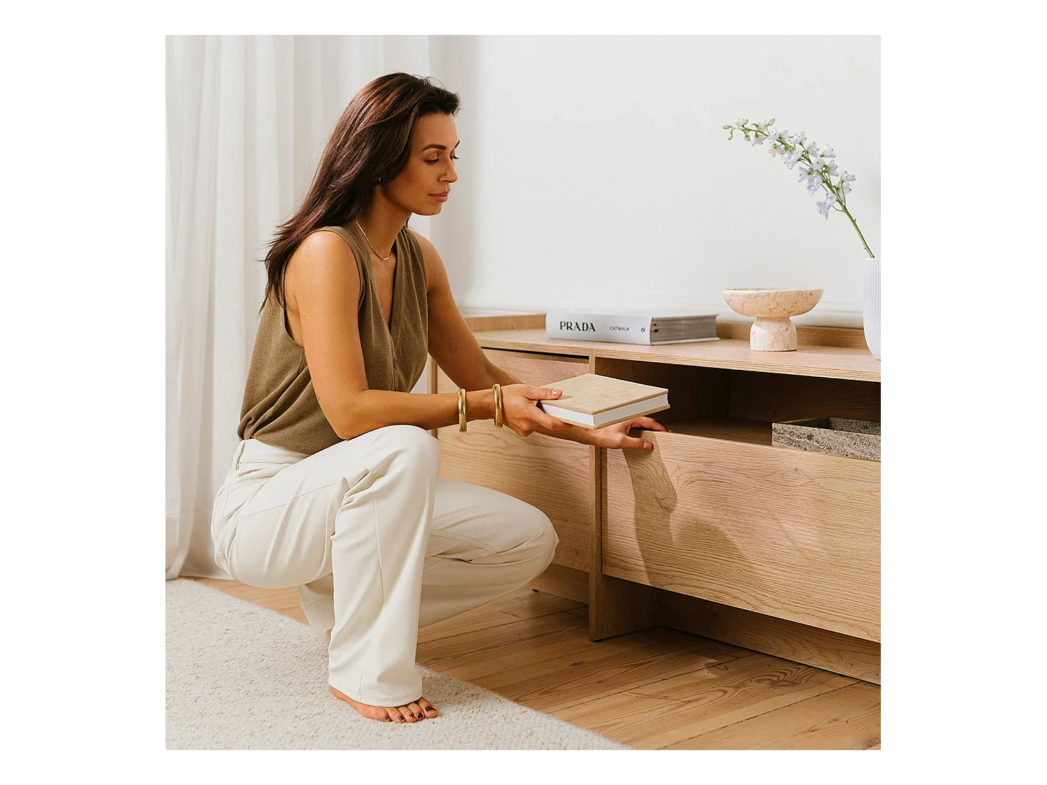 Meuble TV KLINT L 197 cm avec 3 portes et 1 niche, Decor Immitation Bois Chêne Crémona, Pour Téléviseur de 32 à 80 Pouces