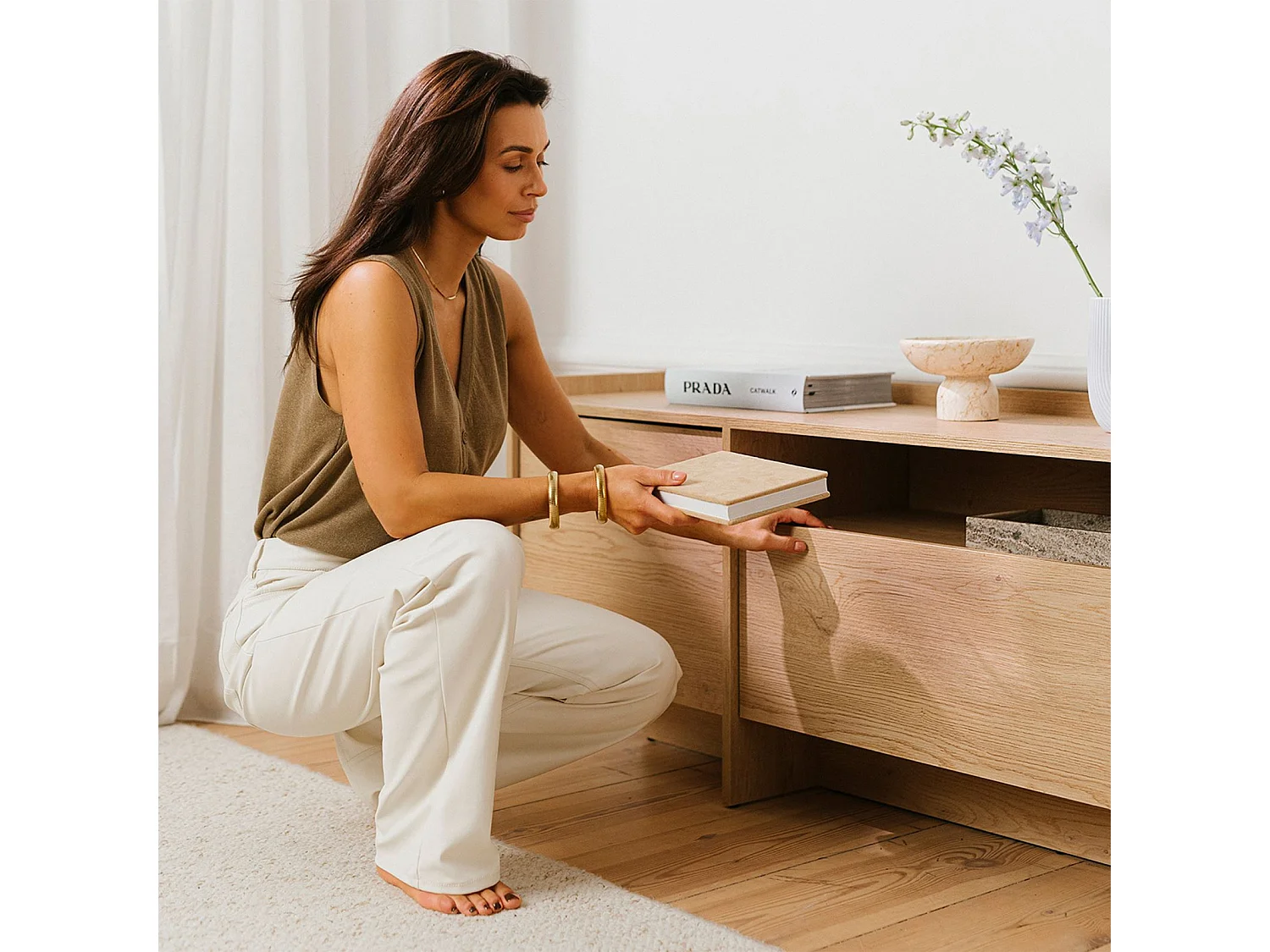 Meuble TV KLINT L 197 cm avec 3 portes et 1 niche, Decor Immitation Bois Chêne Crémona, Pour Téléviseur de 32 à 80 Pouces