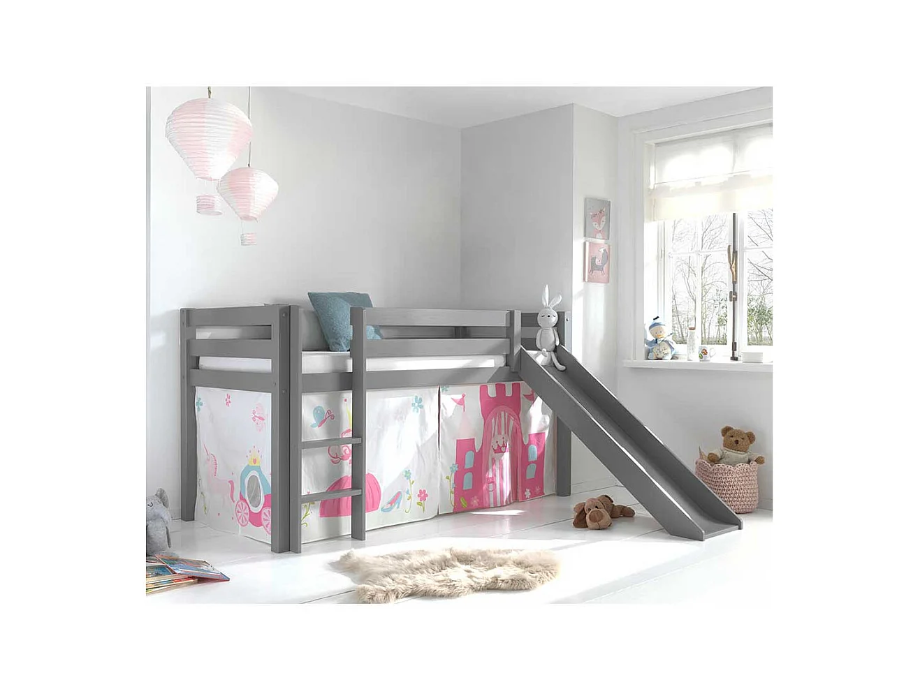 Graues Rutschbett aus Kiefer Massivholz mit Spielvorhang