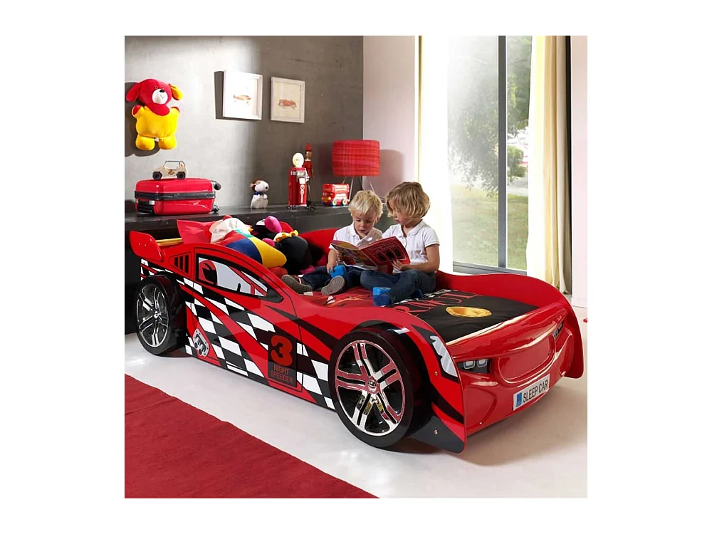 Autobett in Rot Jungen