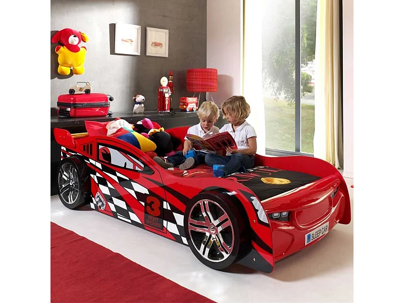 Autobett in Rot Jungen