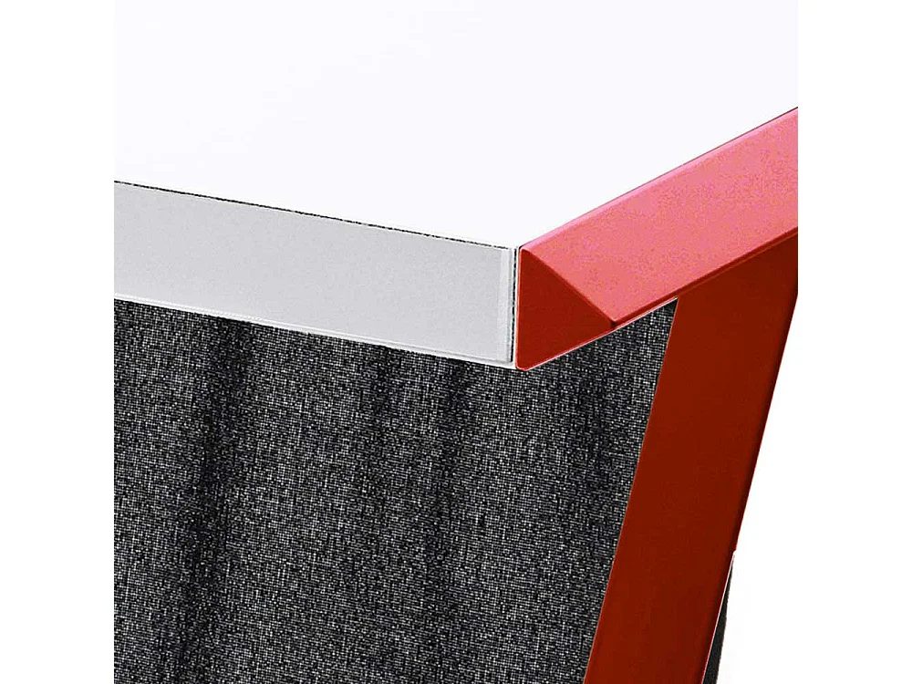 PC Tisch in Weiß Rot