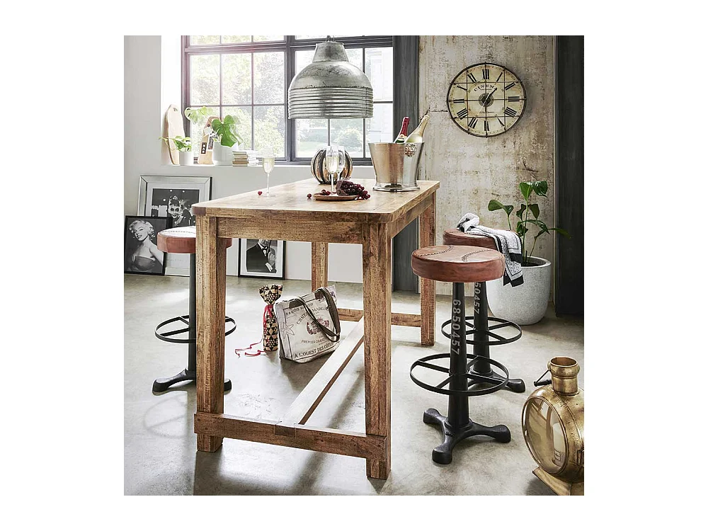 Massiver Bartisch aus Recyclingholz Landhausstil