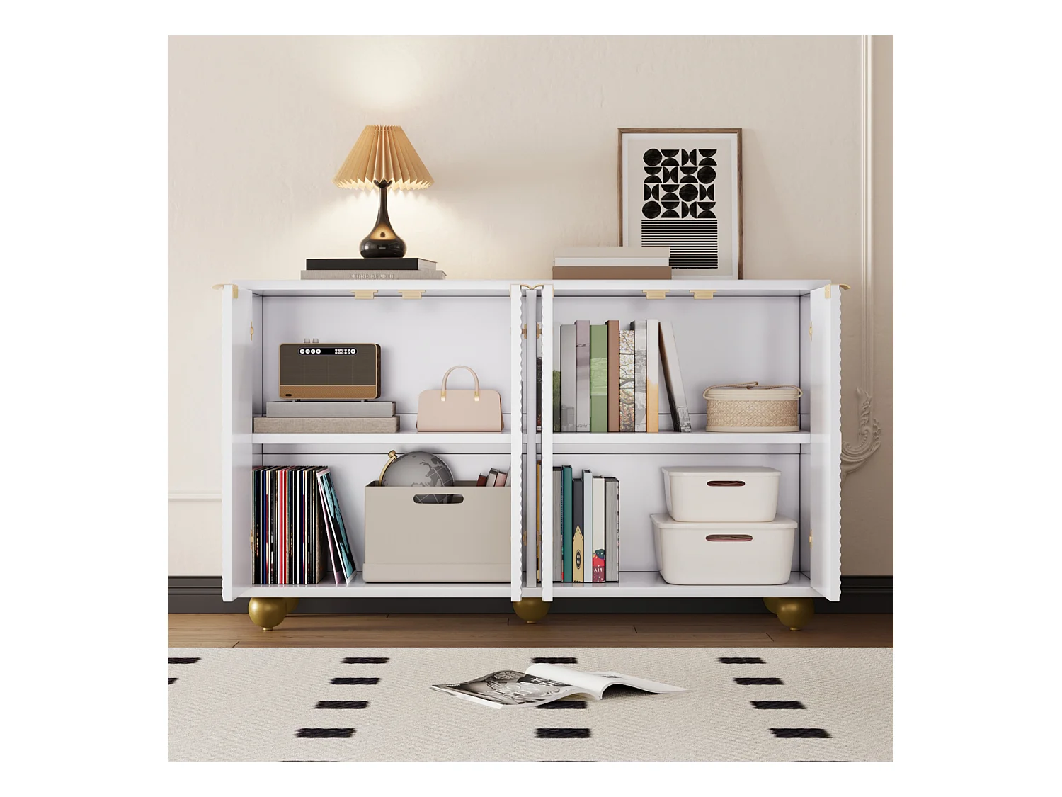 Buffet 4 portes avec étagères réglables, poignées en métal – Meuble de rangement élégant pour salon ou salle à manger