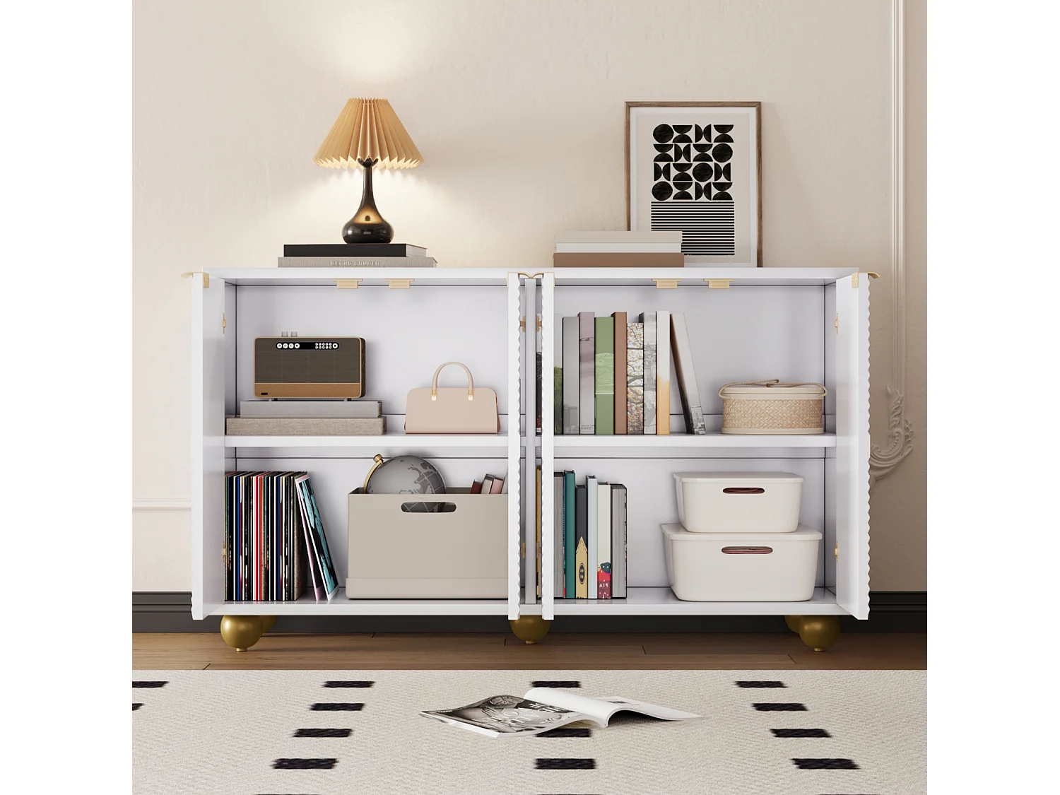 4-deurs dressoir met verstelbare planken en metalen handgrepen – Elegante opbergkast voor woonkamer of eetkamer