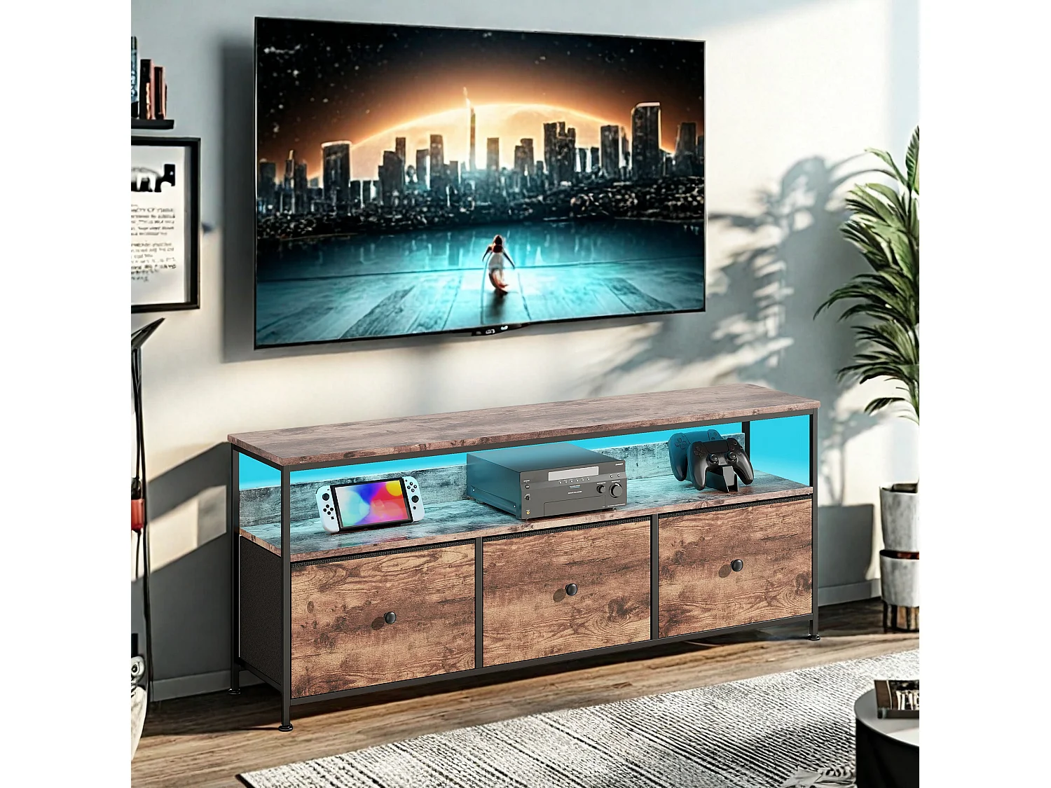Mueble TV LED de 137 cm, tablero efecto madera de tigre, 3 cajones de tela vintage, estructura metálica robusta, patas regulables, estilo retro-moderno