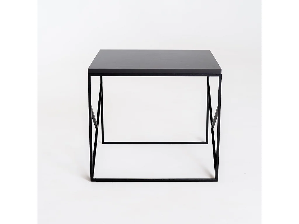 Table basse 0,5x0,5x0,45 m noire élégante basique 50