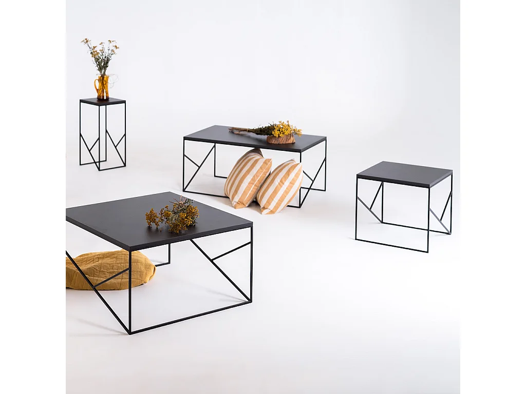 Table basse 0,5x0,5x0,45 m noire élégante basique 50