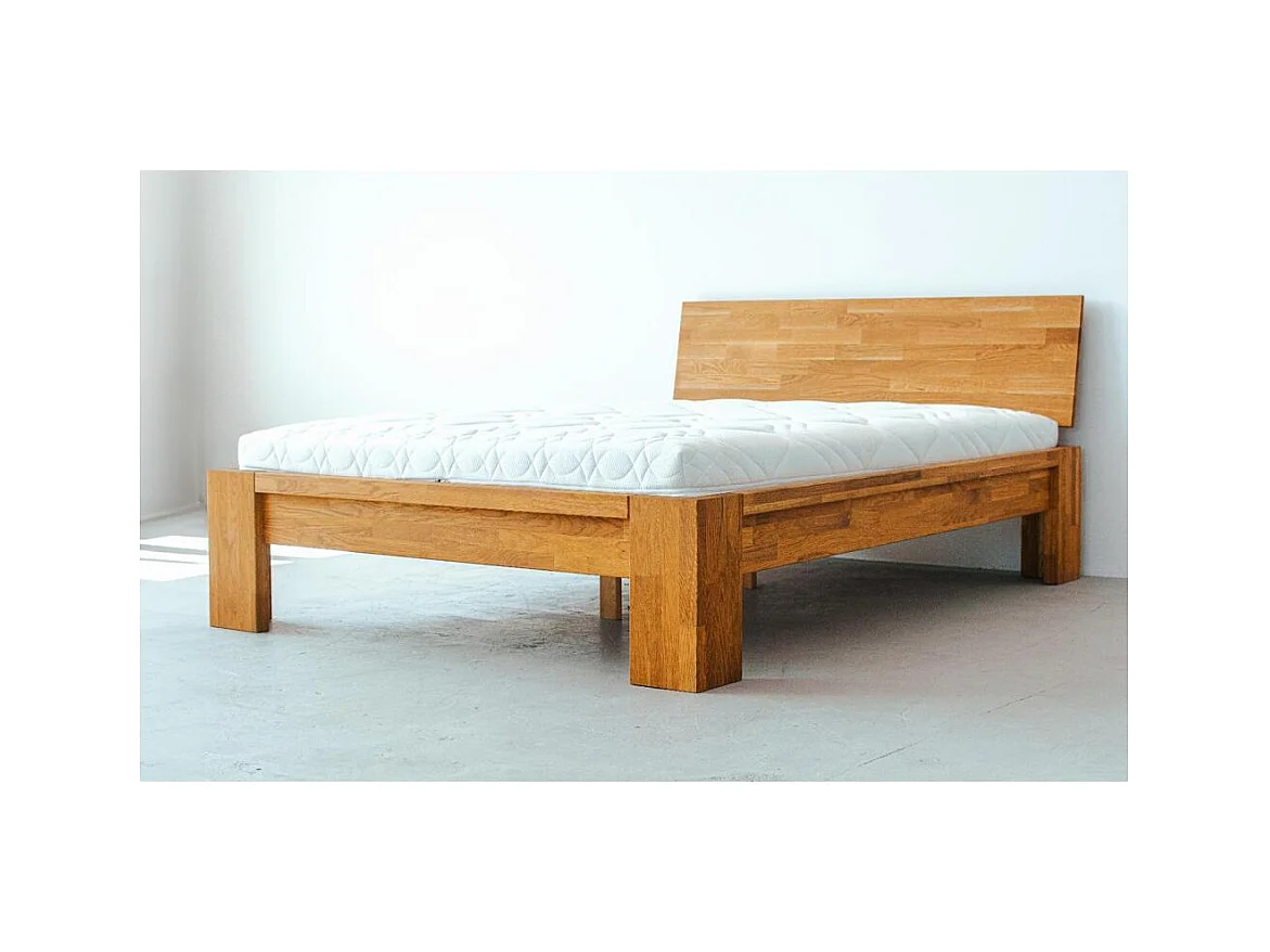 Bett 217x189x82 cm Eiche Montana geölt 180