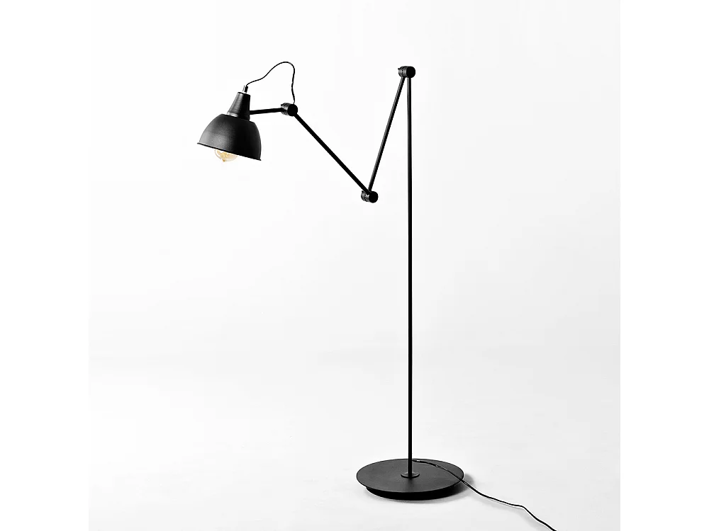 Lampadaire noir Coben