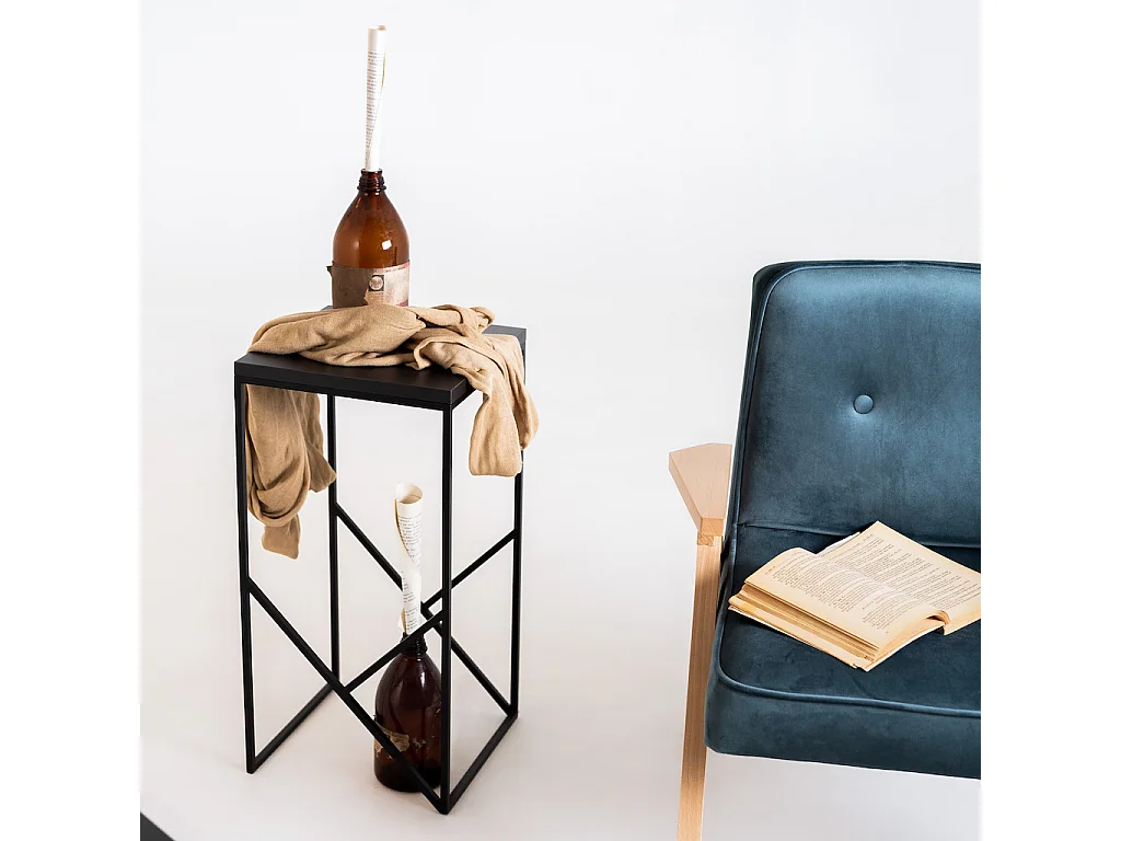 Beistelltisch 0,3x0,3x0,6 m schwarz fancy basic 30