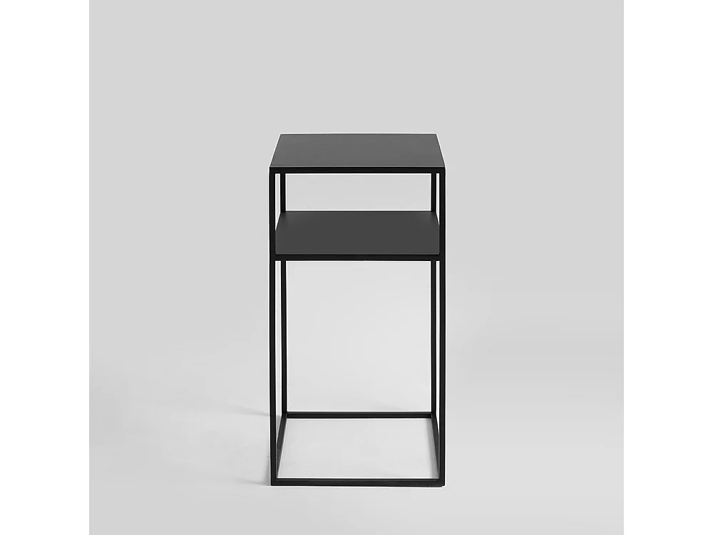 Mesa de centro 0.3x0.3x0.6 m preta tensio 2 andares metal 30