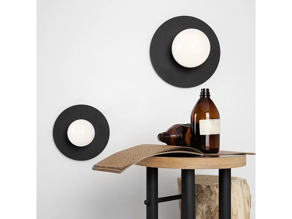 Lámpara de pared 0.24x0.4 m negra SKIVA BALL M