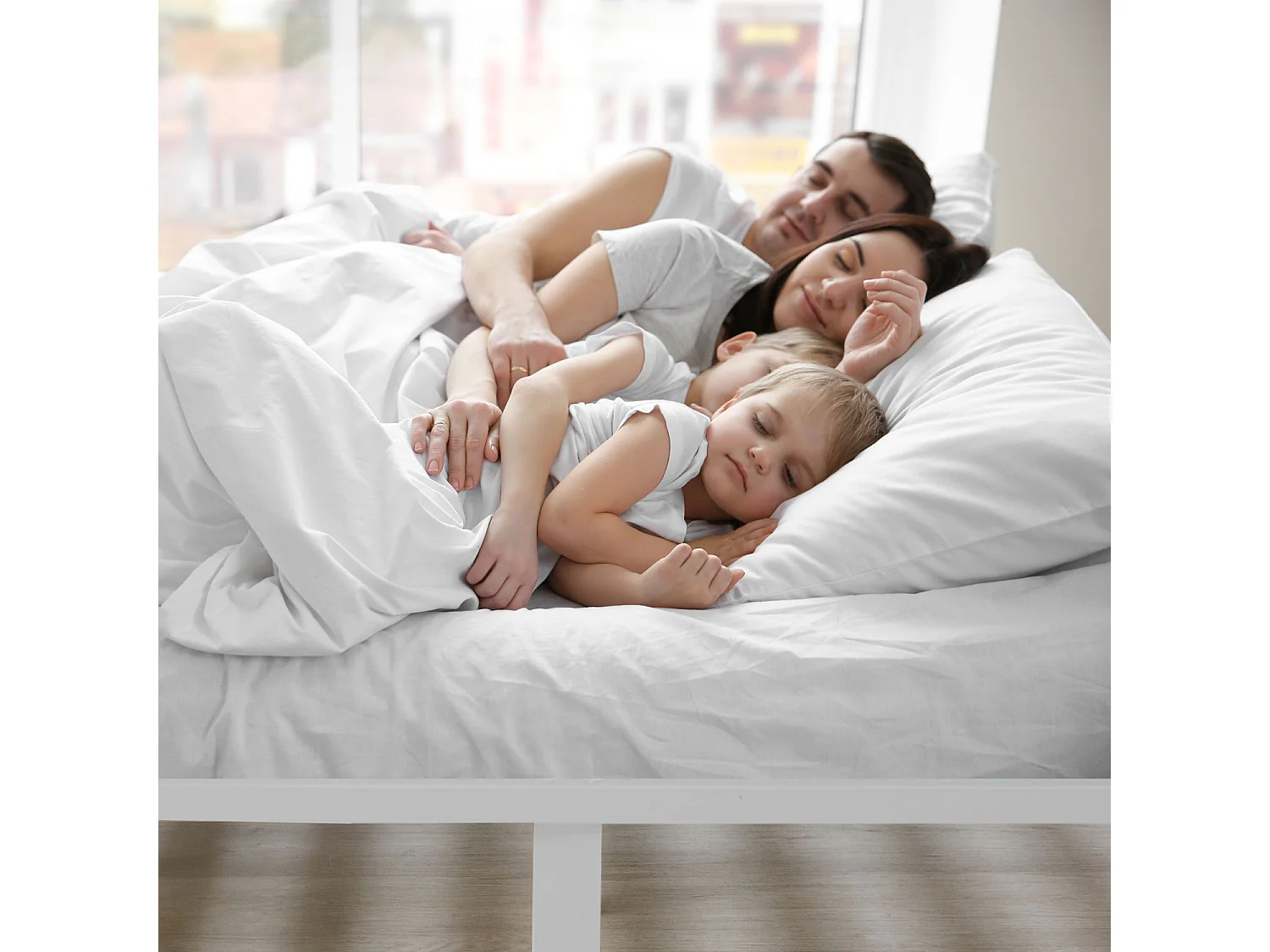 Bed 270x200 cm wit houten familiebad