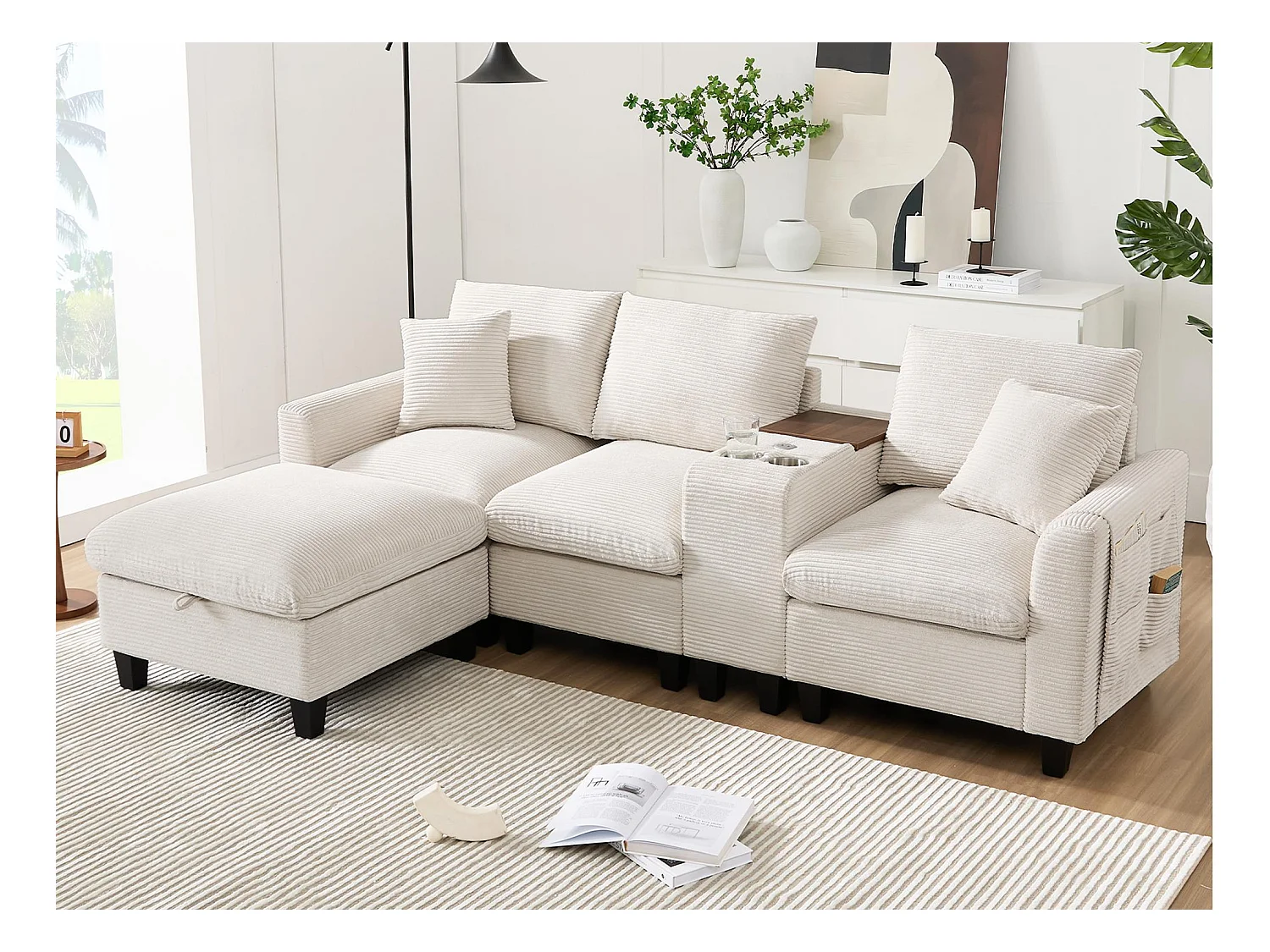 Sofá moderno - com console - 2 porta-copos - porta de carregamento USB - bolsos de armazenamento nos braços - com almofadas - bege