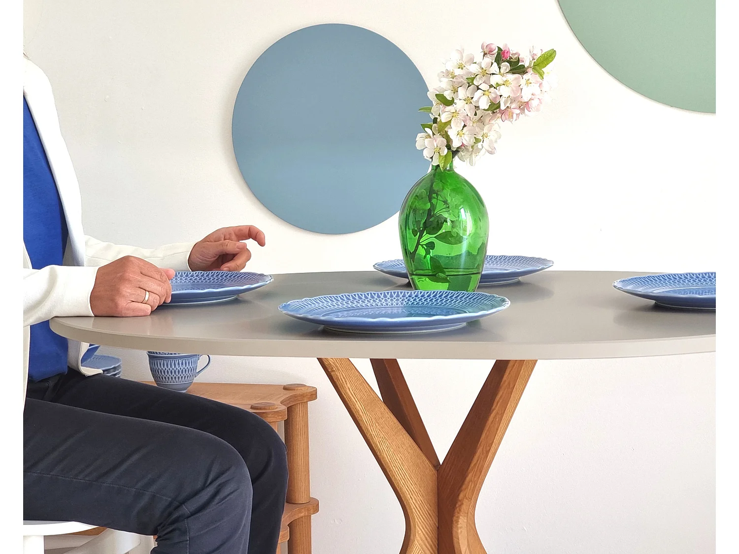 Mesa de comedor ovalada 75x100cm Jubi Menta Fugaz