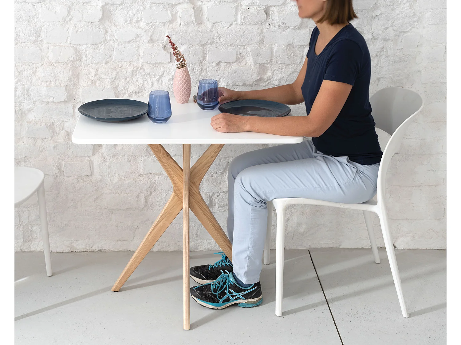 Petite table à manger rectangulaire Jubi 55x80cm Vert Sauge Chêne