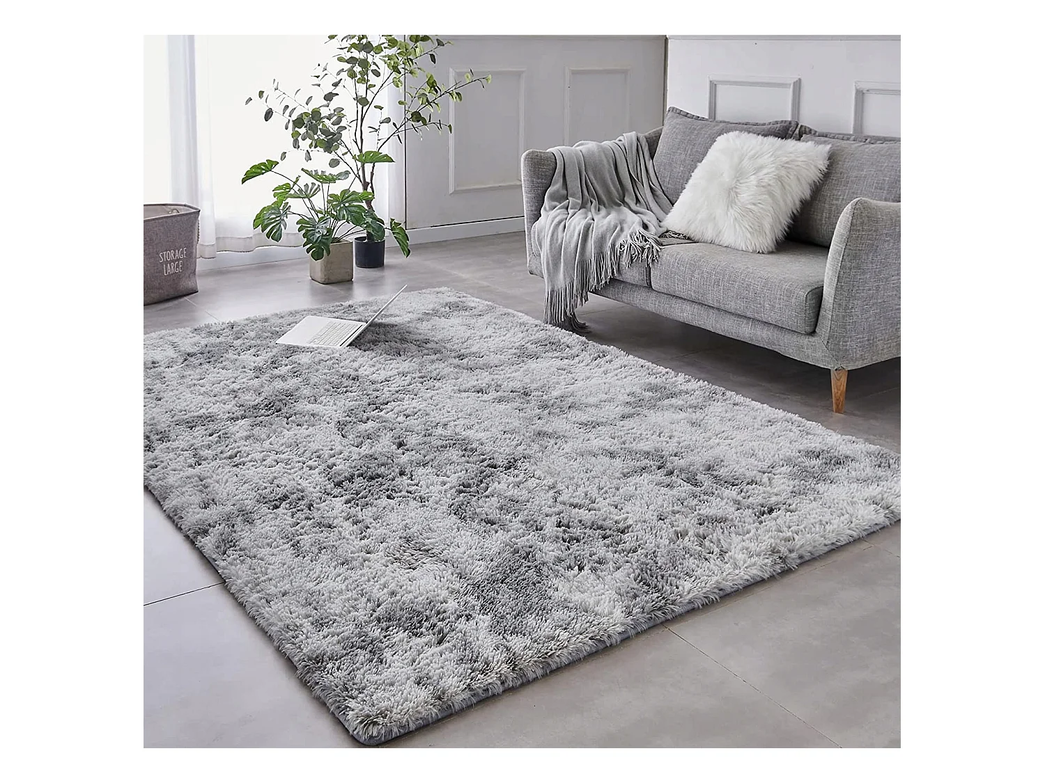 Tapis shaggy en peluche gris clair 100x150 cm moelleux et doux comme de la fourrure