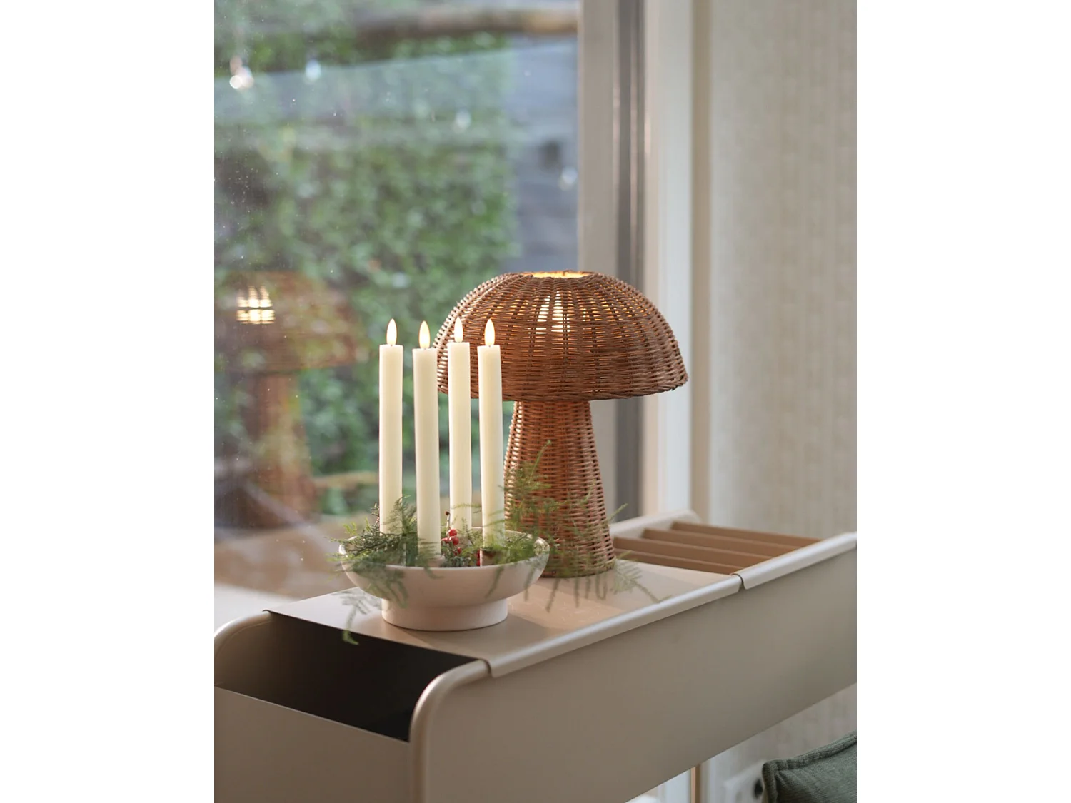 Lampe à poser Champignon ALERO Rotin Naturel