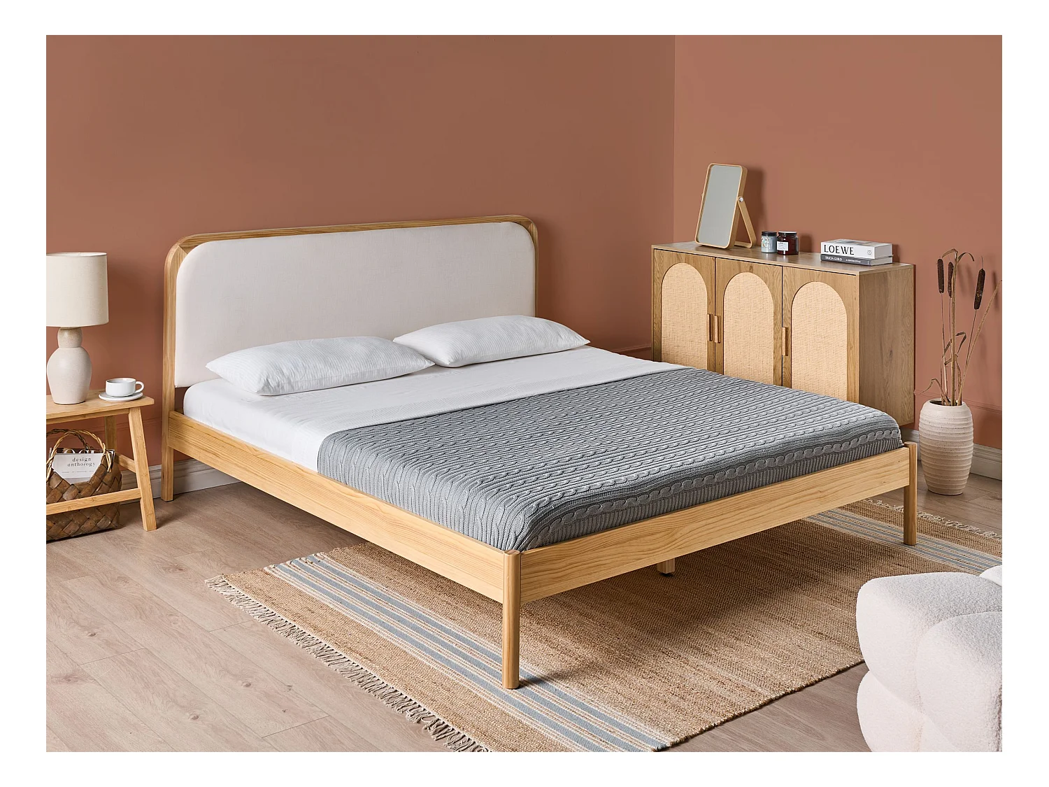 Lit avec sommier Bois de pin DOSCHES 180 x 200 cm Marron clair