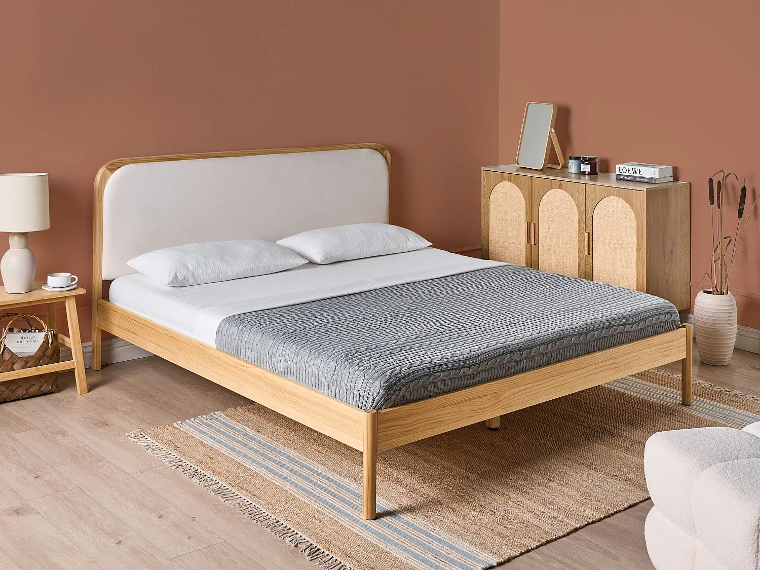 Lit avec sommier Bois de pin DOSCHES 180 x 200 cm Marron clair