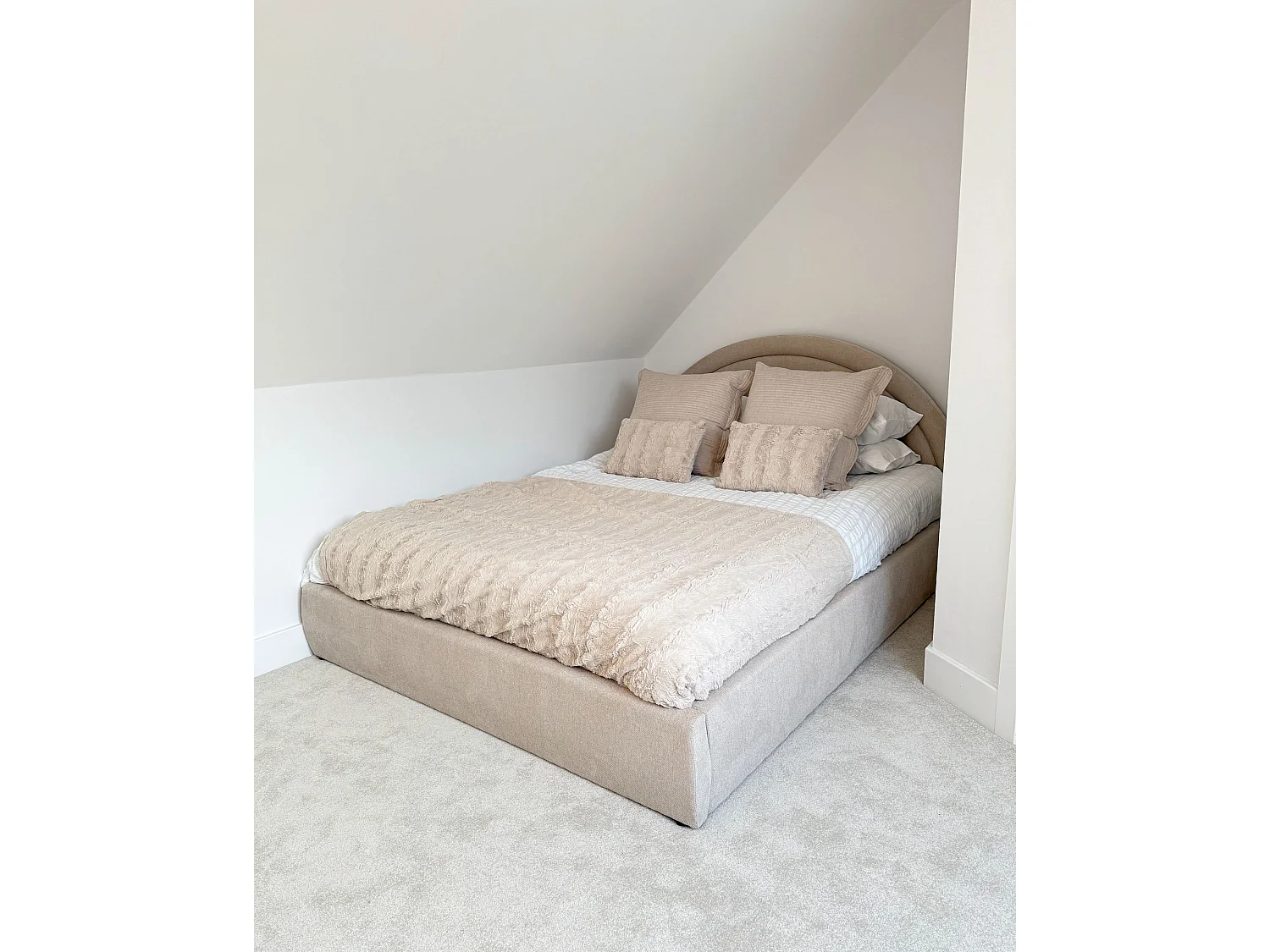 Lit ottoman MOUZON Tissu Beige clair 160 x 200 cm