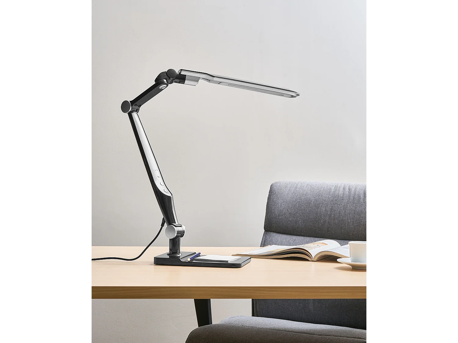 Lampe de bureau LED PEGASI Avec variateur Noir