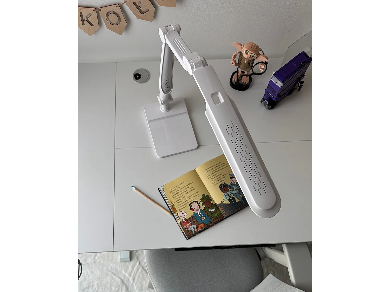 LED Desk Lamp PEGASI with Dimmer White