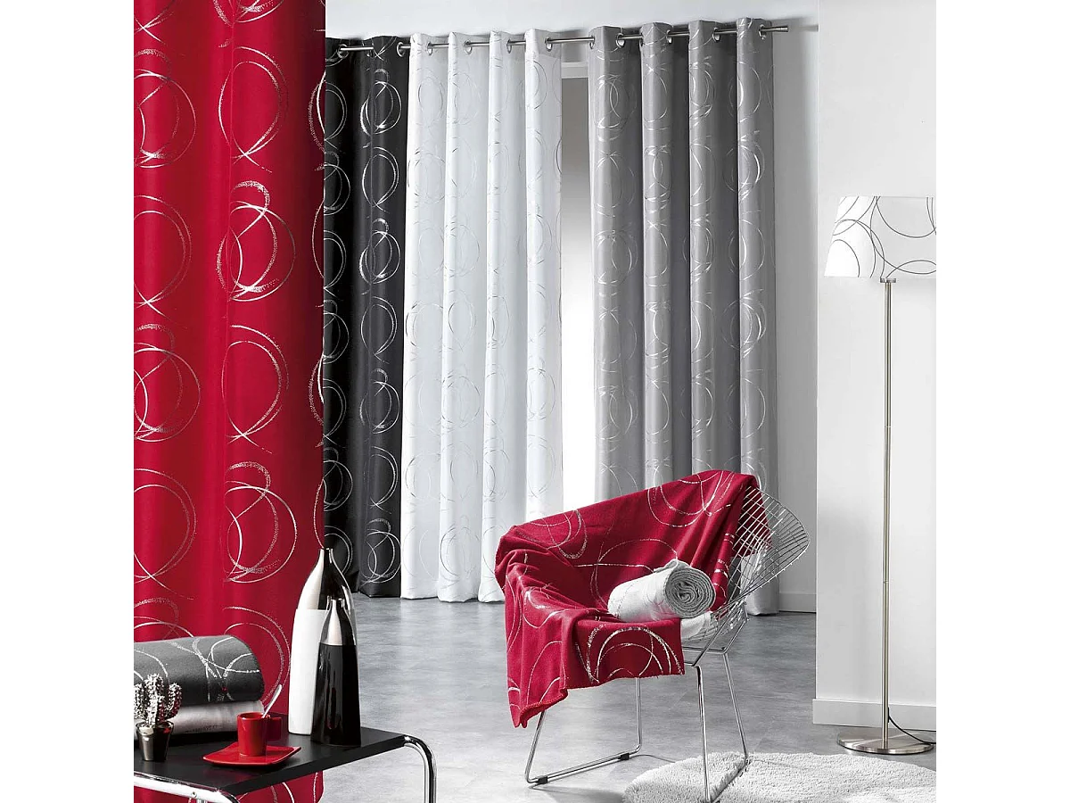 Cortina con ollaos impresión "hebillas estilizadas y argentadas 140 x 260 cm