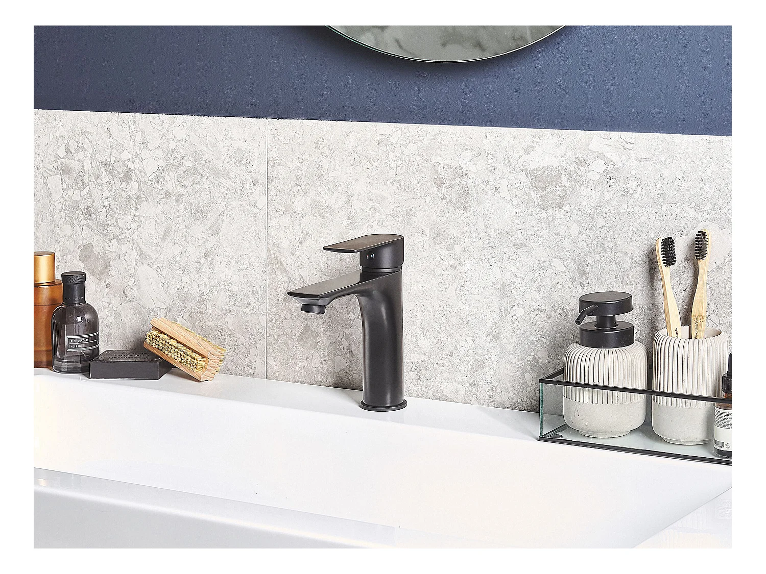 Stilvoller Wasserhahn Messing schwarz matt Berloi