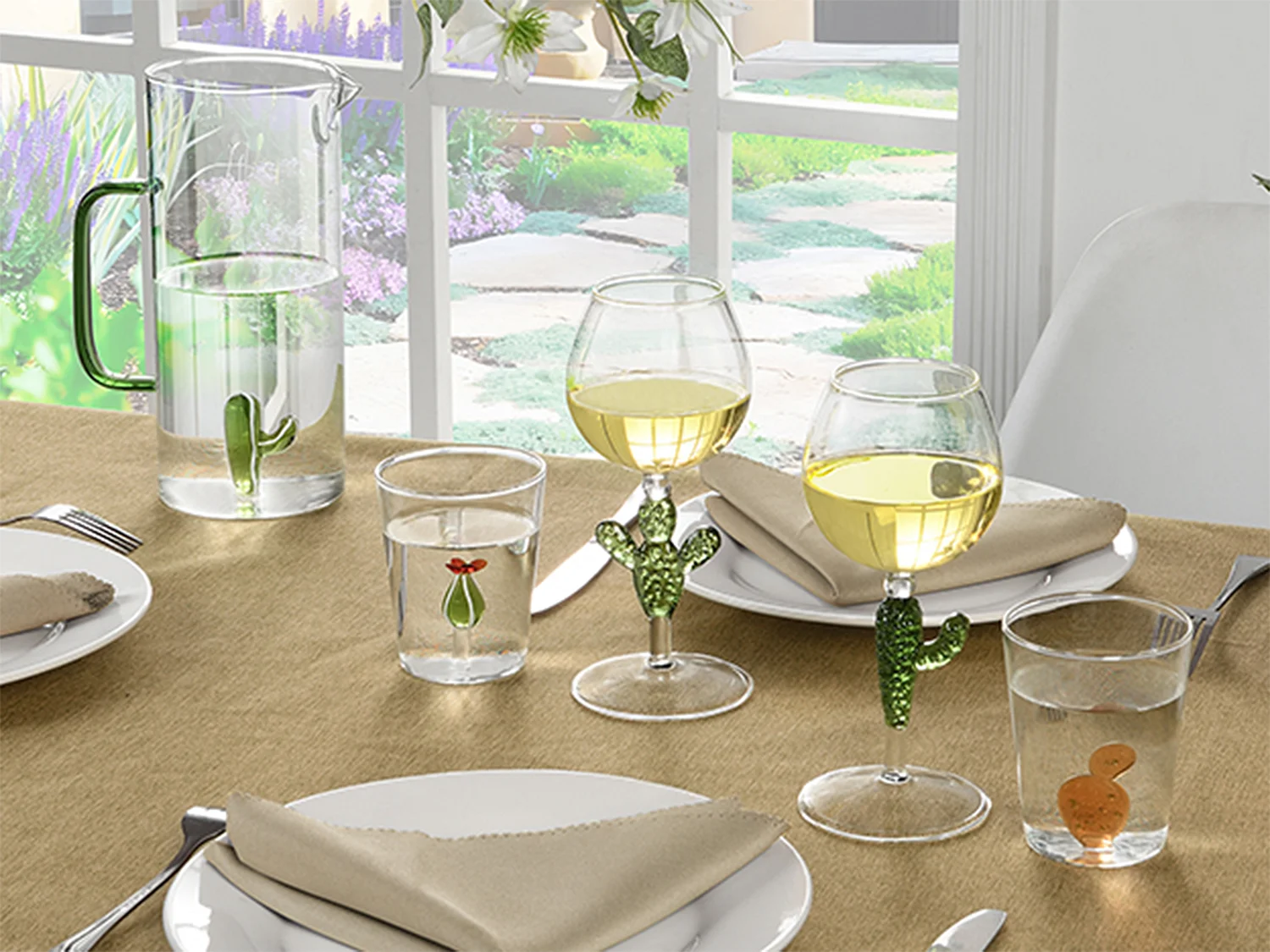 Pichet en verre avec cactus - Transparent et vert - D. 14.5 x H.24 cm - OLATA